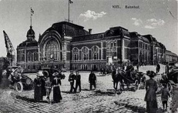 Postkarte Kieler Bahnhof 1910